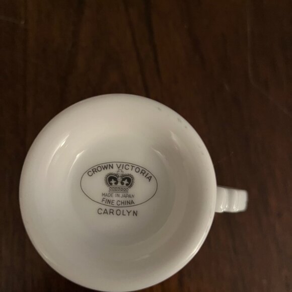 Crown Victoria - Carolyn - retired Mug - Picture 4 of 6